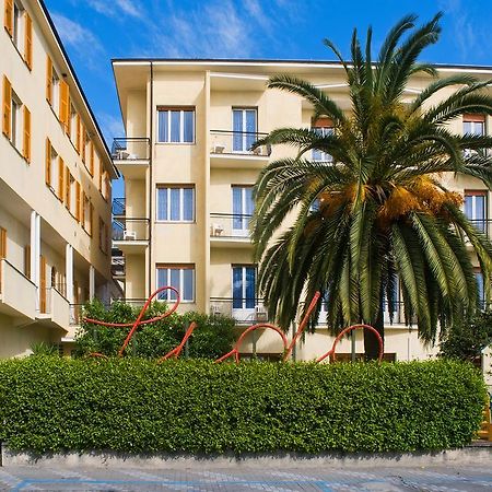 Hotel Lido Пьетра-Лигуре Экстерьер фото