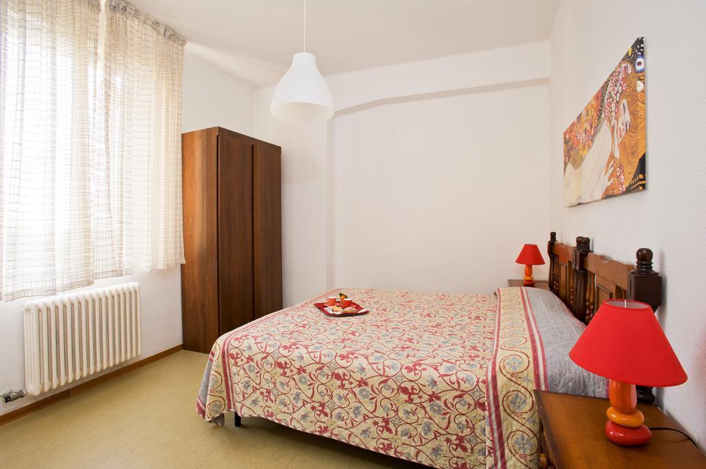 Hotel Lido Пьетра-Лигуре Номер фото